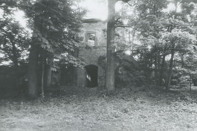 Němčice, zámek - gloriet, 80. léta 20. století